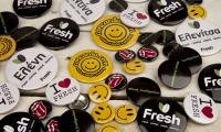 Κονκάρδες προσωπικού Daily Coffee Fresh 