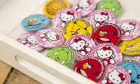 Κονκάρδες παιδικού πάρτυ Angry Birds & Hello Kitty