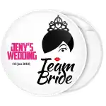 Team Bride kiss with brides name badge button