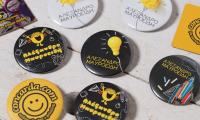 Κονκάρδες  name tags για σχολικά είδη