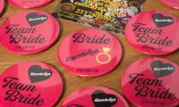 Κονκάρδες bachelorette party φούξια