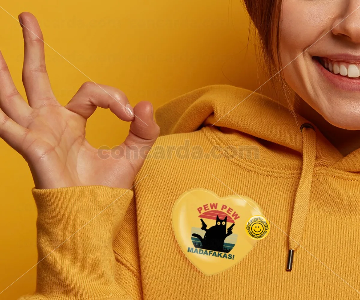 PEW PEW madafakas — Κονκάρδα Καρδιά 57mm