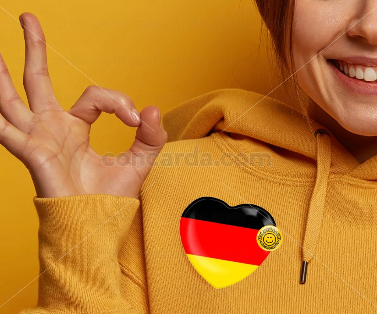 Germany flag — Κονκάρδα Καρδιά 57mm