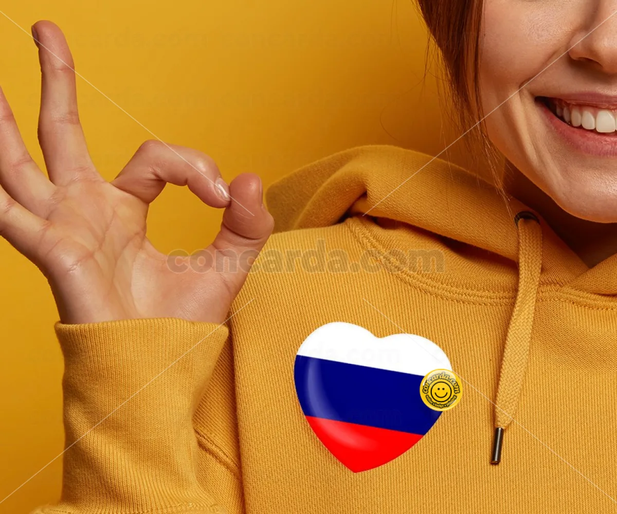 Russia flag — Κονκάρδα Καρδιά 57mm