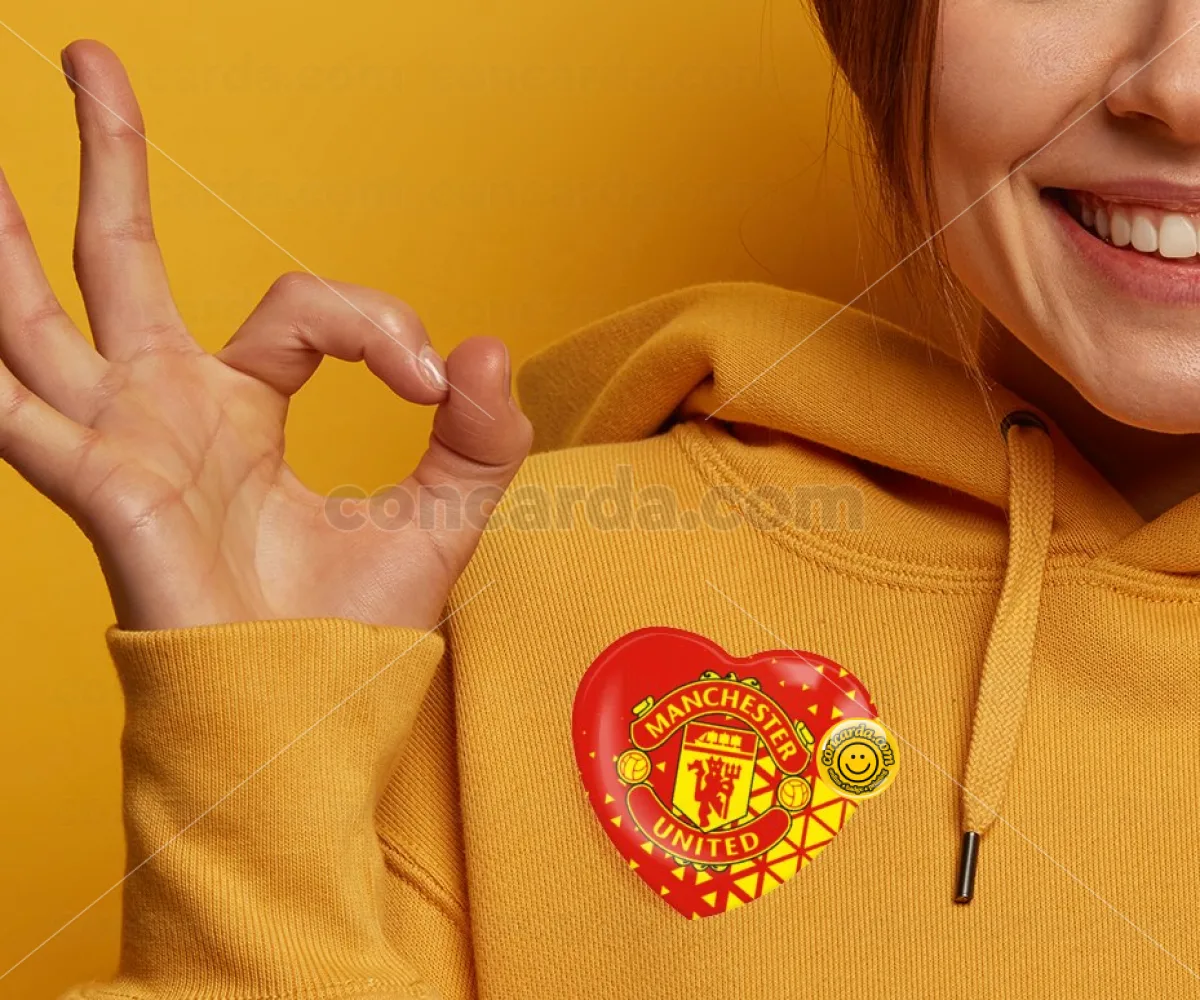Manchester United F.C. — Κονκάρδα Καρδιά 57mm