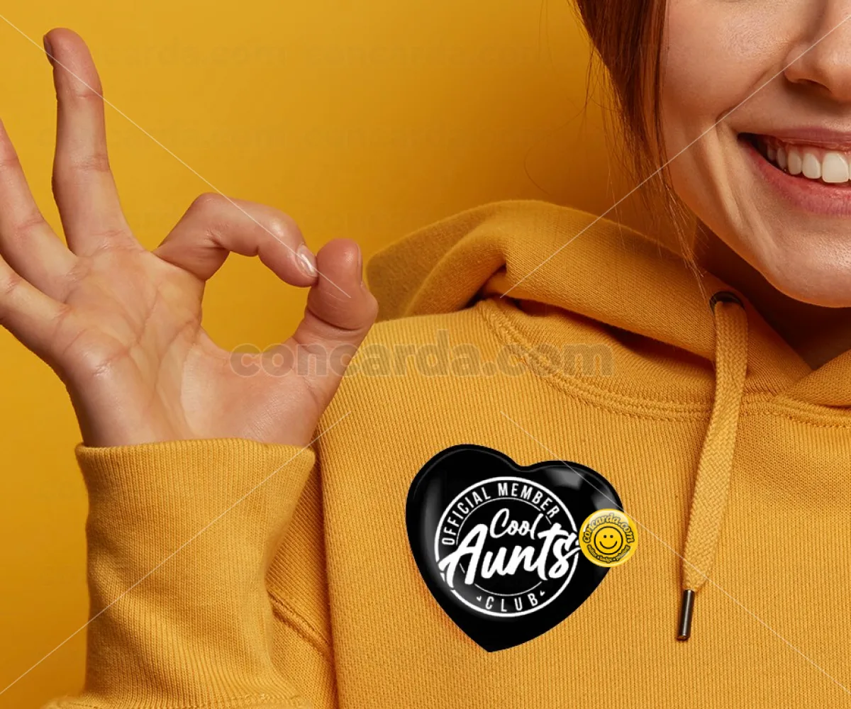 Cool Aunts club — Κονκάρδα Καρδιά 57mm