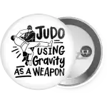Judo using gravity as a weapon