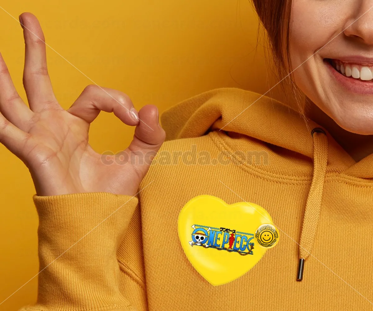Onepiece logo — Κονκάρδα Καρδιά 57mm