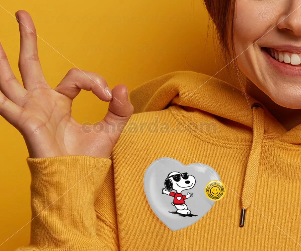 Snoopy καρδούλα — Κονκάρδα Καρδιά 57mm